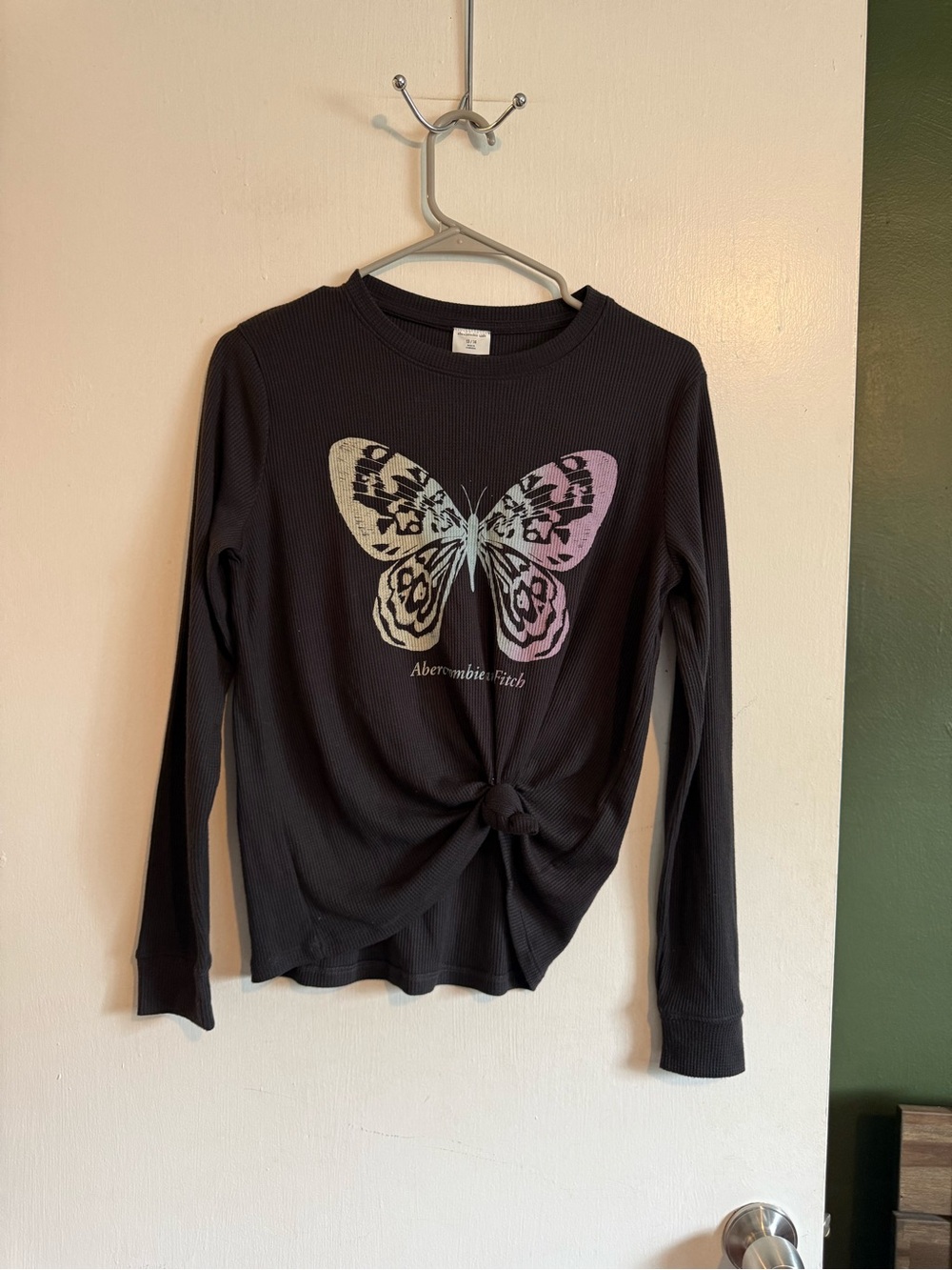 Abercrombie and fitch kids gray pastel butterfly long sleeve top size 13/14